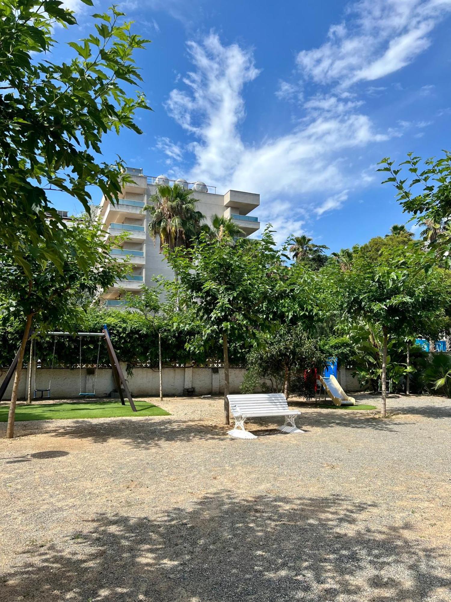 Second Home Salou Exterior foto